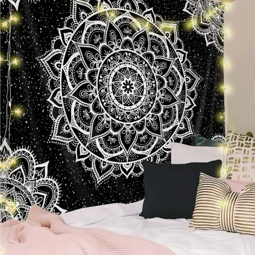 Flower Pathern Tapestry 🏡